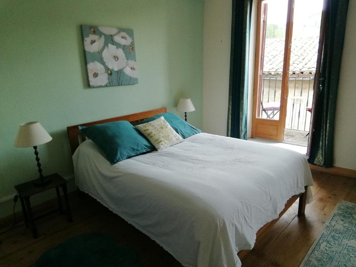 Aux Douces Nuits De Rivel Bed and Breakfast Eksteriør billede